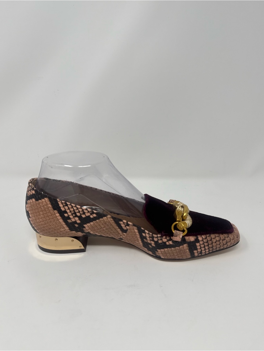 Tory Burch Burgundy Velvet Loafer with Snake-Print Trim and Gold Chain. Size 7. - Picture 4 of 14